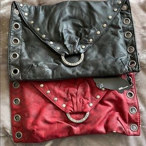 vans off the wall clutch (2) red & black